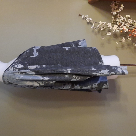 Hard Tail Forever sweatshirt - Picture 5 of 9